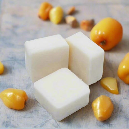 Elizabethan Quince & Ambre Botanical Soy Wax Melt